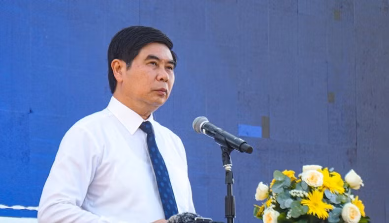 El vicepresidente del Comité Popular de la provincia de Binh Dinh, Lam Hai Giang, habla en la ceremonia de apertura.