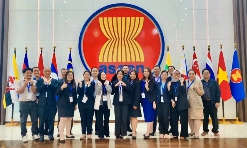 Delegados participantes en la reunión de negociación en Indonesia (Foto: SPS Vietnam)