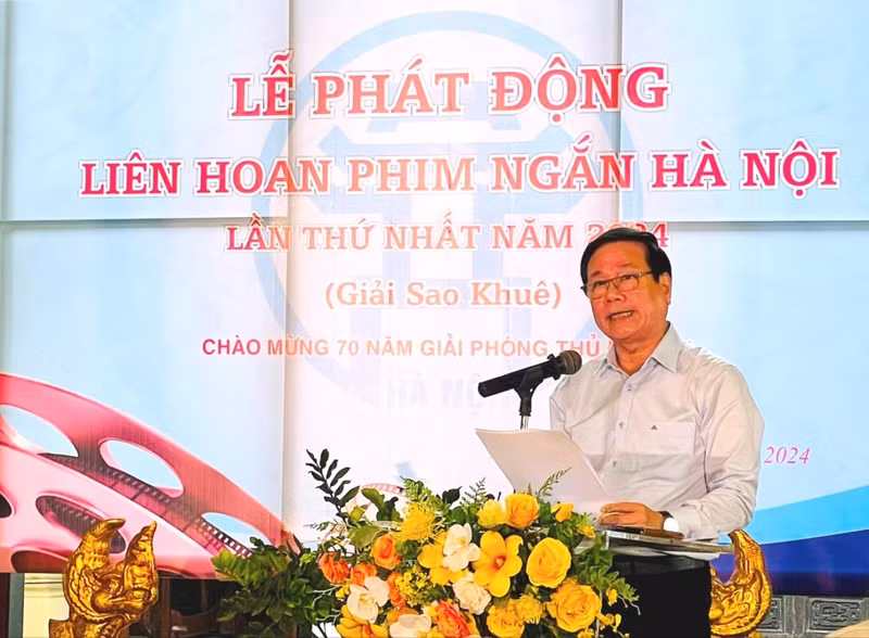 El artista popular Tran Quoc Chiem, presidente de la Unión de Asociaciones de Literatura y Artes de Hanói (Foto: vov.vn)