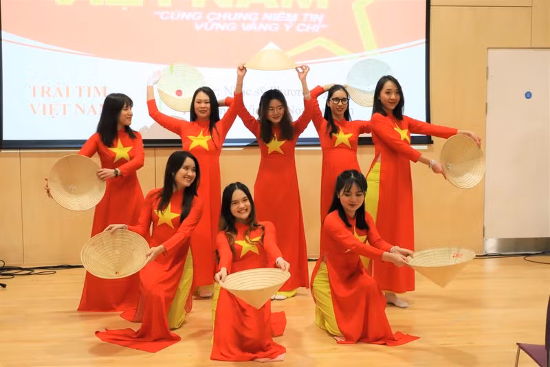 Difunden cultura vietnamita en Reino Unido
