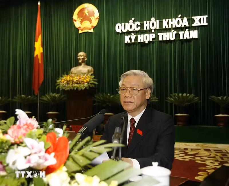 El presidente de la AN, Nguyen Phu Trong, pronuncia el discurso de clausura del octavo período de sesiones del Parlamento vietnamita de XIII legislatura. (Foto: VNA)