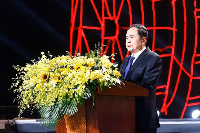 El presidente de la Asamblea Nacional (AN) de Vietnam, Tran Thanh Man, interviene en el evento. (Foto: VNA)