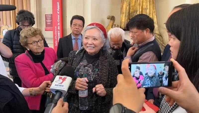 Hélène Luc siempre ha apoyado la batalla legal de Tran To Nga contra el Grupo Monsanto y varias otras empresas químicas que suministraron Agente Naranja (AO)/dioxina al ejército estadounidense durante la guerra de Vietnam. (Fotografía: VNA)