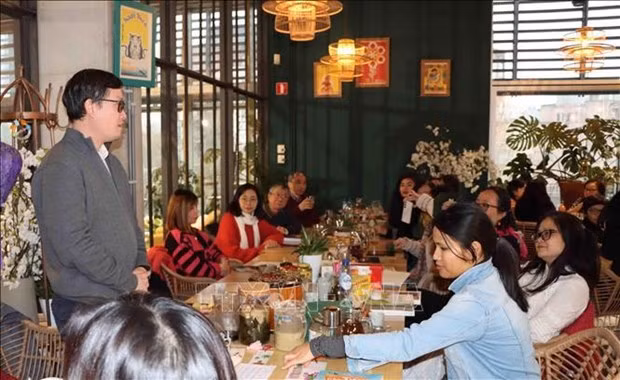 En el restaurante "Hanoi Station". (Fotografía: VNA)