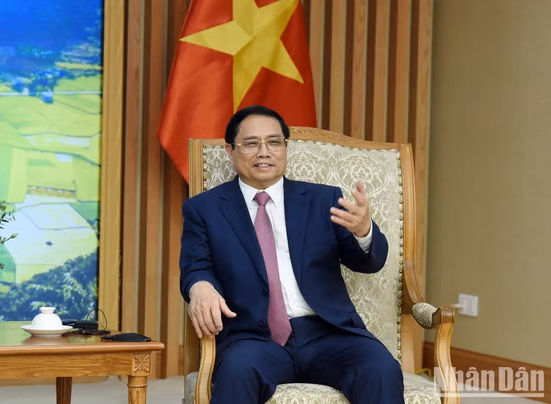 El premier vietnamita da palabras.