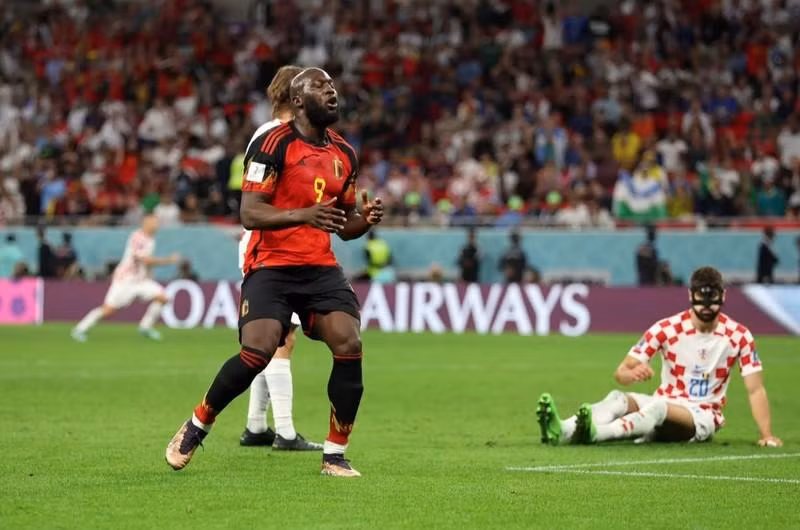 El belga Lukaku tras perderse una ocasión de gol. (Fotografía: FIFA)