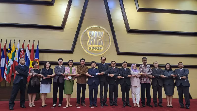 Delegados a la 68 Reunión del Grupo de la Iniciativa para la Integración de la Asean. (Fotografía: baoquocte.vn)