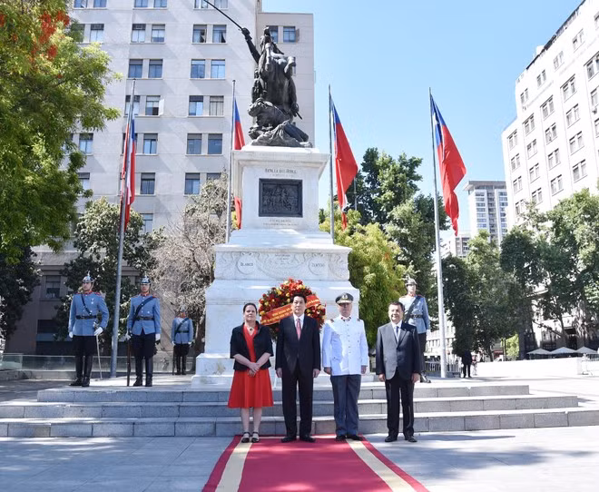 El jefe de Estado vietnamita en la actividad.