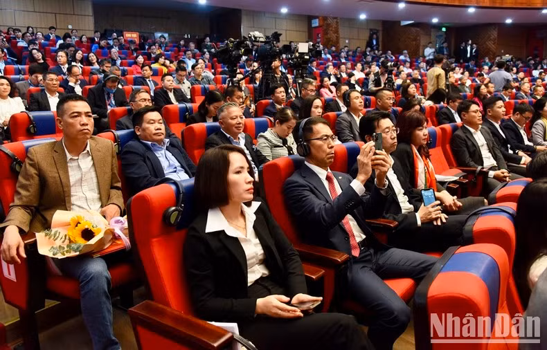 Delegados al acto.