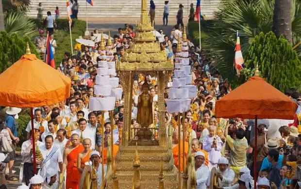 En el festival Bunpimay de Laos. (Fotografía: VNA)