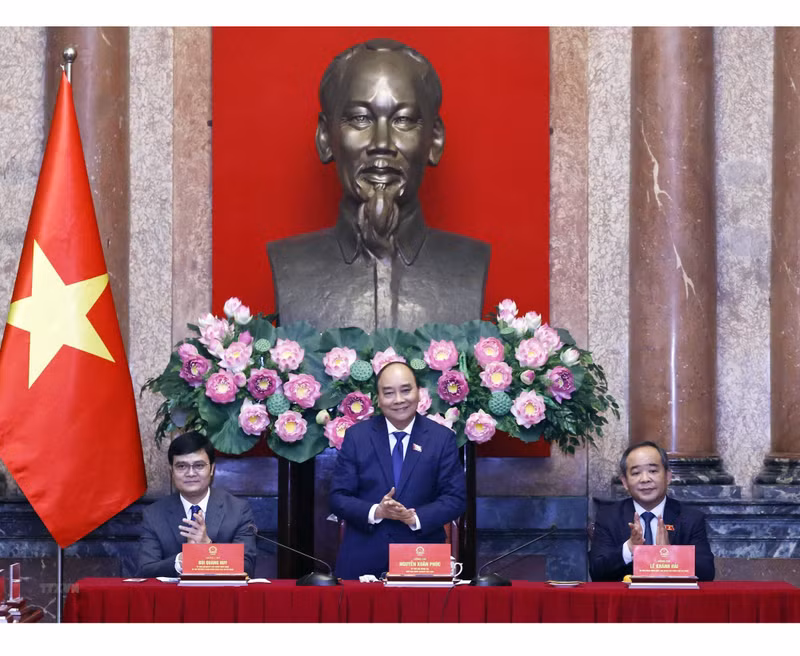 El presidente de Vietnam, Nguyen Xuan Phuc, interviene en el encuentro. (Fotografía: VNA)