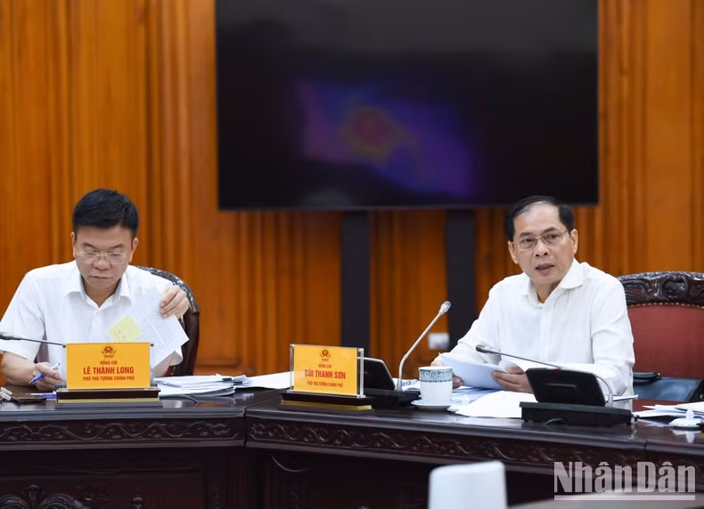 El vice primer ministro y titular de Relaciones Exteriores, Bui Thanh Son.