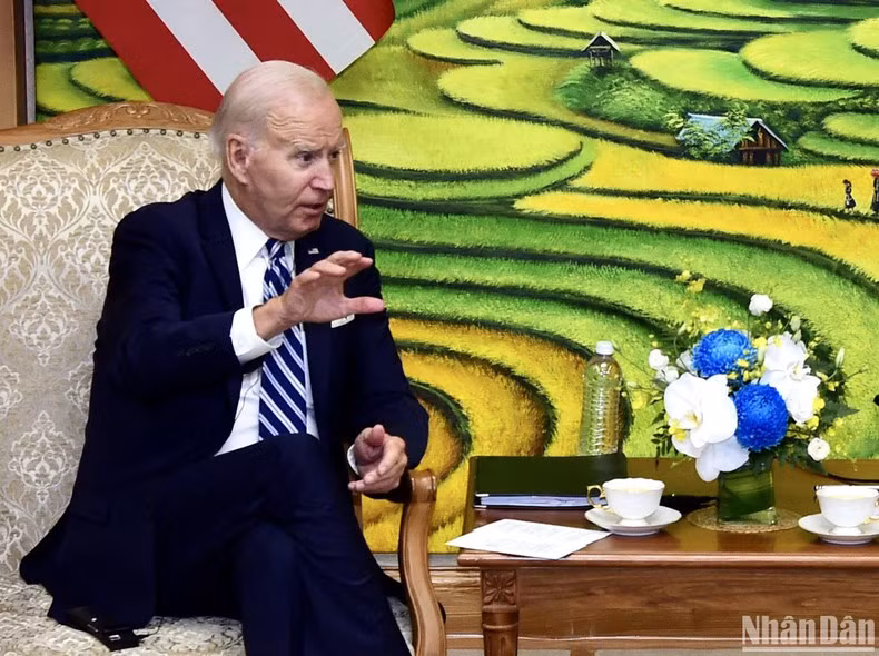 El presidente de Estados Unidos interviene en la reunión.