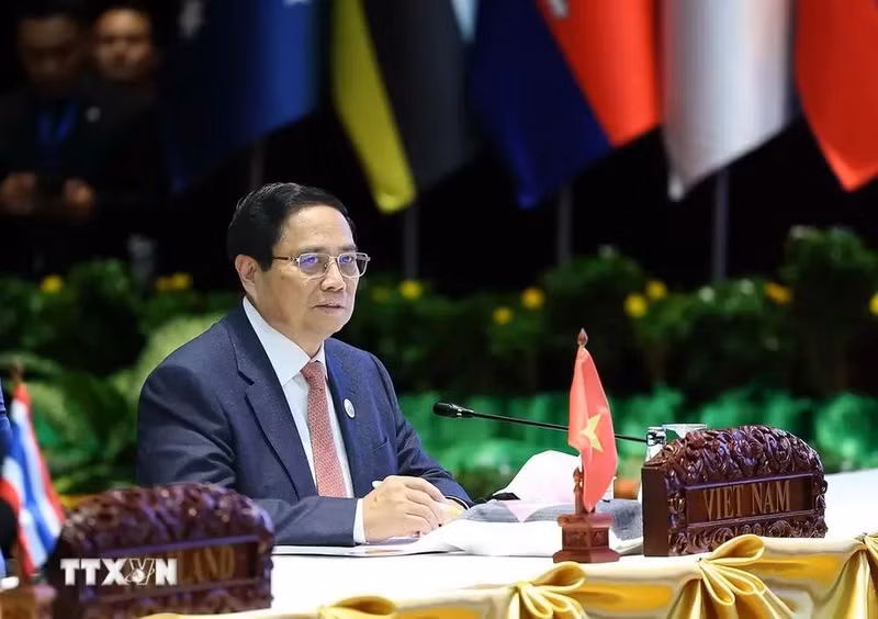 El primer ministro Pham Minh Chinh en la segunda reunión de líderes de la Comunidad de Cero Emisiones de Asia. (Fotografía: VNA)