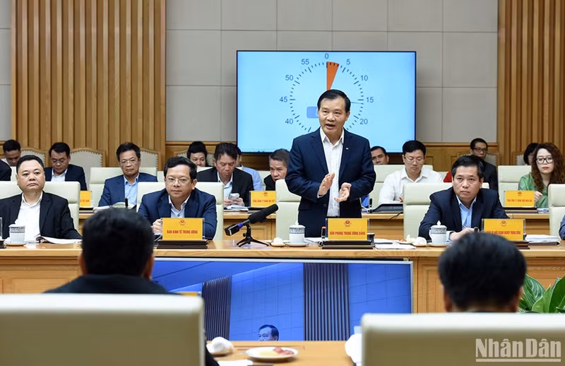 El subjefe de la Oficina Central del Partido Comunista de Vietnam (PCV) Bui Van Thach.