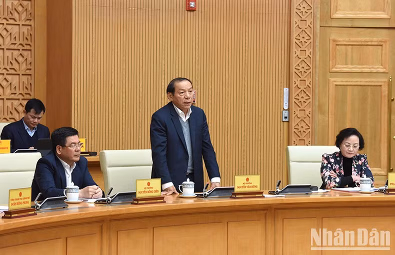 El ministro de Cultura, Deportes y Turismo, Nguyen Van Hung.