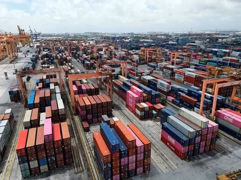 Almacén de contenedores en el puerto de Tan Vu. (Fotografía: VNA)