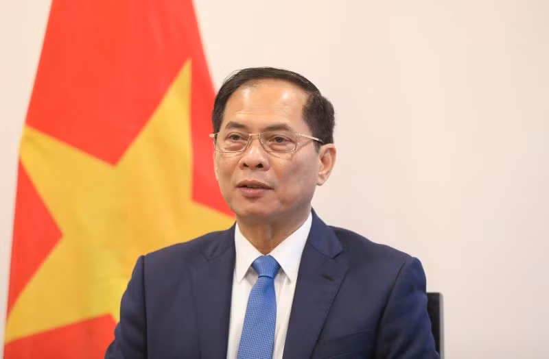 El vice primer ministro y titular de Relaciones Exteriores de Vietnam, Bui Thanh Son.