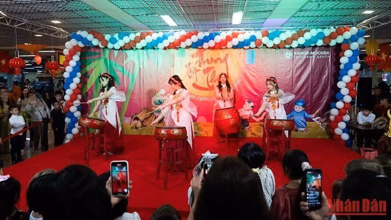 Celebración del Festival en Rusia. (Fotografía: Nhan Dan)