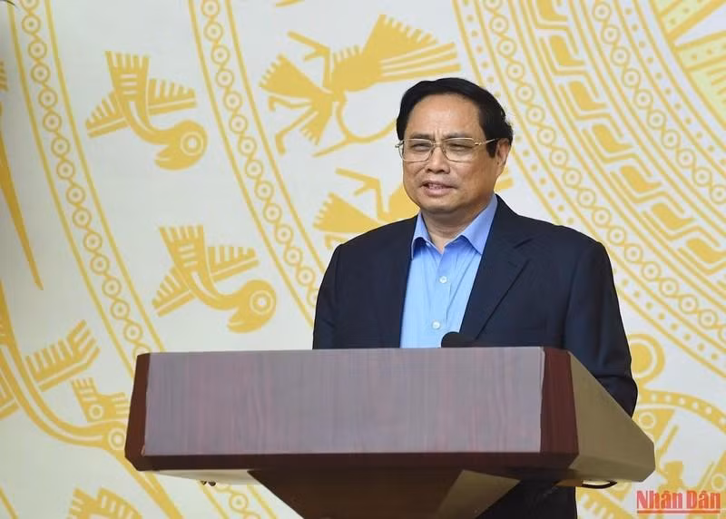 El primer ministro de Vietnam, Pham Minh Chinh, interviene en la reunión. (Fotografía: Nhan Dan)