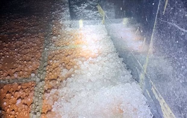 Capa de granizo. (Fotografía: VNA)