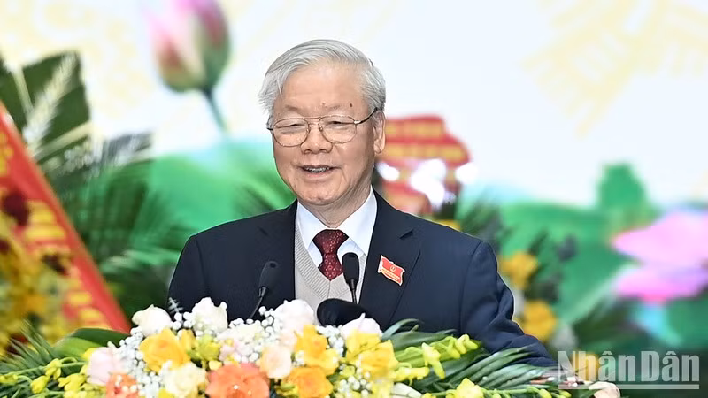 El secretario general del Partido Comunista de Vietnam, Nguyen Phu Trong, interviene en la reunión. (Fotografía: Nhan Dan)