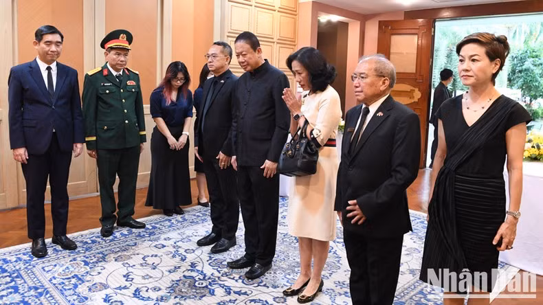 Representantes de la Asociación de Amistad Tailandia-Vietnam.