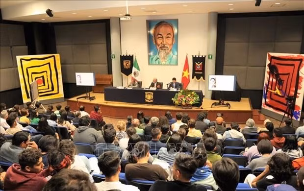En el seminario. (Fotografía: VNA)