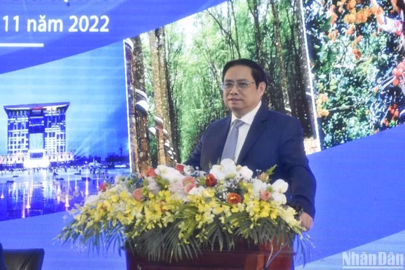 El primer ministro de Vietnam, Pham Minh Chinh, interviene en el evento. (Fotografía: Nhan Dan)