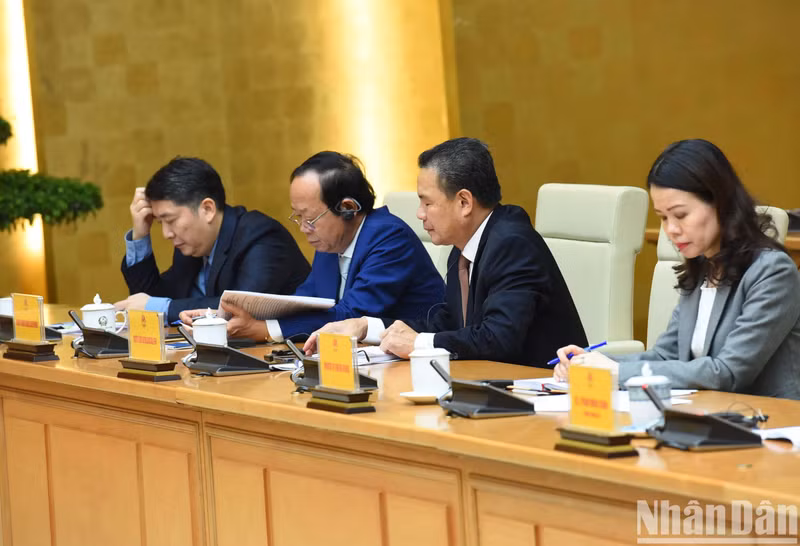 Delegados del Gobierno vietnamita.