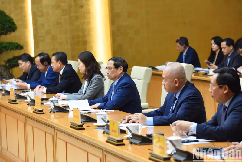 La parte vietnamita en la reunión.