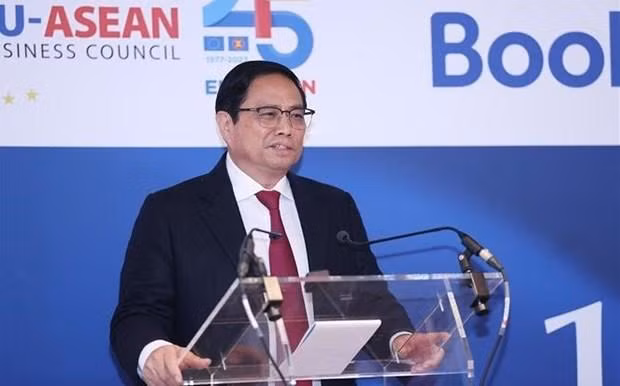 El primer ministro de Vietnam, Pham Minh Chinh, interviene en la cita. (Fotografía: VNA)