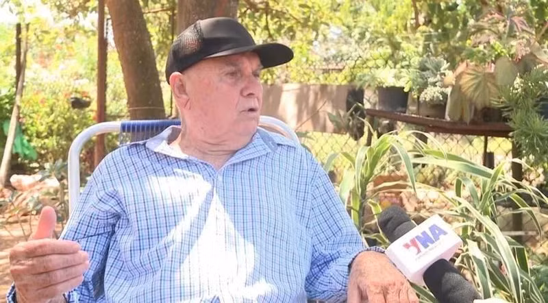 Oreste Margarito Carral Delgado en la entrevista. (Fotografía: VNA)