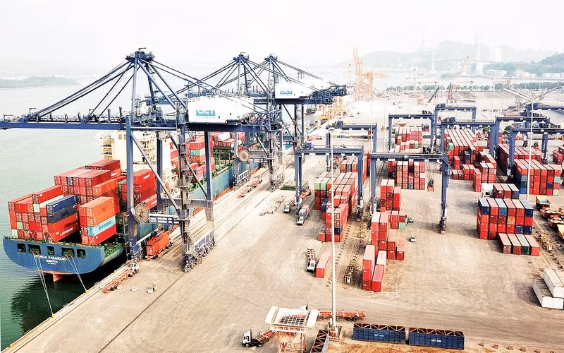 Terminal Internacional de Contenedores de Cai Lan. (Fotografía: Nhan Dan)
