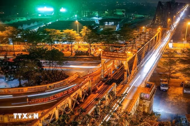 El puente de Long Bien: el lugar de encuentro entre el pasado y el presente de Hanói.