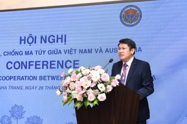 El teniente general Nguyen Van Vien, director del Departamento de Policía de Investigación de Delitos de Drogas. (Fotografía: baochinhphu)