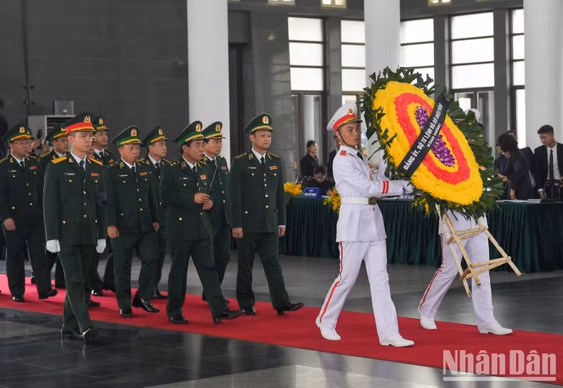 La delegación del Comité del PCV en la Guardia Fronteriza del país y del Mando de esa fuerza militar.