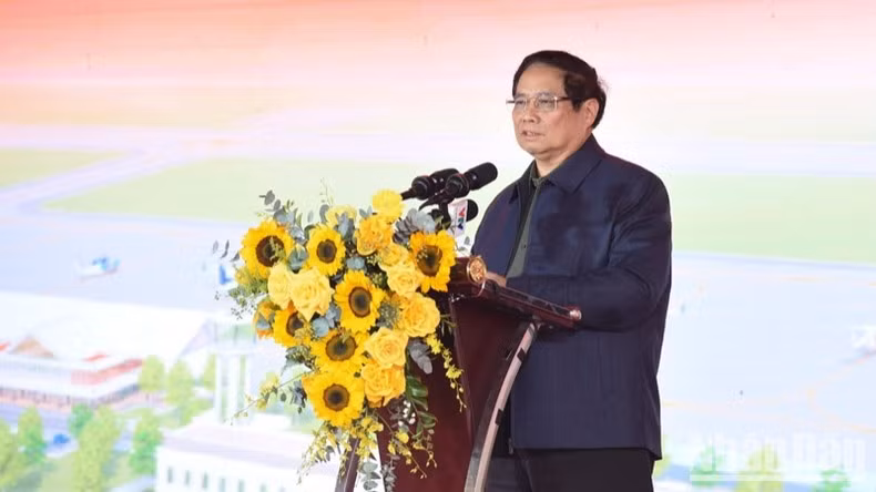 El primer ministro de Vietnam, Pham Minh Chinh, habla en la ceremonia. (Fotografía: Nhan Dan)