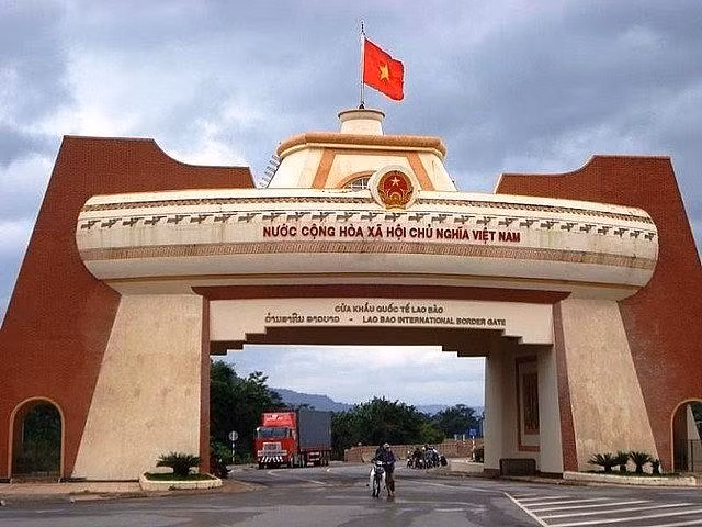 El paso internacional de Lao Bao, en Vietnam, que se conecta con Laos. (Fotografía: dangcongsan.vn)