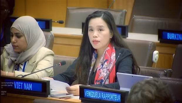 La ministra consejera y jefa adjunta de la delegación permanente de Vietnam ante las Naciones Unidas, Le Thi Kim Thoa. (Fotografía: VNA)