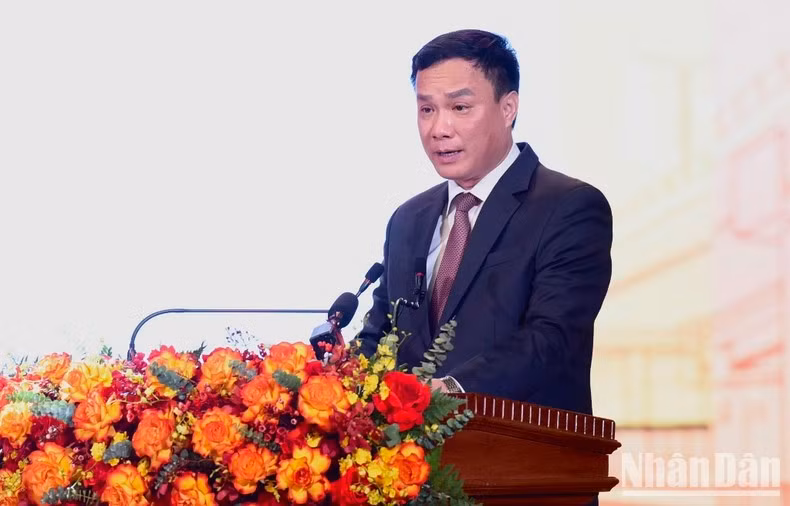 El presidente del Comité Popular de Hai Duong, Trieu The Hung.