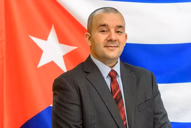 Joi Puente, consejero político de la Embajada de Cuba en Hanói. (Fotografía: VNA)