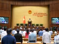 [Vídeo] Parlamento de Vietnam guarda un minuto de silencio por Xaysomphone Phomvihane