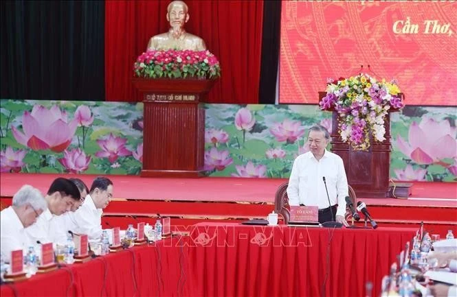 El secretario general del Partido Comunista de Vietnam, To Lam, interviene en la cita (Foto: VNA)