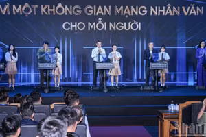 [Foto] Primer ministro asiste al mitin con motivo del Día de la Ciberseguridad de Vietnam