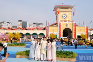 El mercado Ben Thanh, Ciudad Ho Chi Minh. (Foto: Nhan Dan)