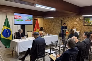 El embajador de Vietnam en Brasil, Bui Van Nghi, en el seminario. (Foto: VNA)