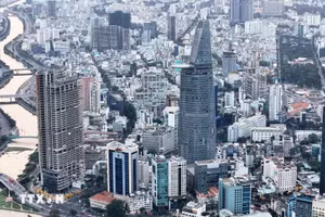 Ciudad Ho Chi Minh consolida su posición como principal destino de inversión en Vietnam, con un fuerte incremento de operaciones de fusiones y adquisiciones. (Foto: VNA)