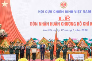 [Foto] Líder partidista asiste al VIII Congreso Nacional de la Asociación de Veteranos de Guerra de Vietnam
