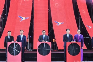 [Foto] Premier asiste a ceremonia de inauguración de Feria de Primavera de 2026